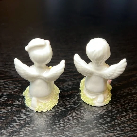 Napcoware Praying Angel Miniature Figurines Boy Girl w/ Spaghetti & Birds Napco - Picture 3 of 8